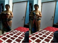Sexy Bhabhi Changing Cloths
