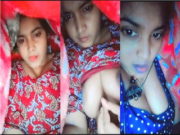 Sexy Desi girl Shows Her Boobs and Pussy