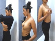 Sexy Desi Model SHows Boobs